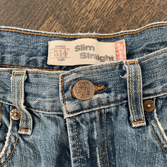 Levi’s denim shorts. Size 24-25. - Picture 5 of 7